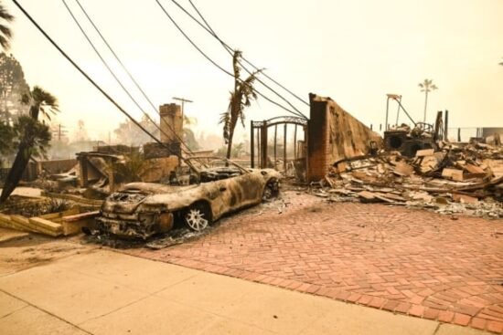 Some L.A. colleges to reopens, others stay closed amid wildfires