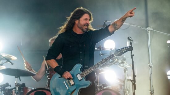 Dave Grohl Volunteers on His Birthday to Feed Victims