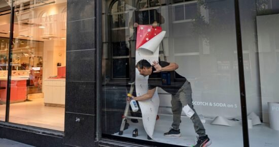 Private employers added just 77,000 jobs in February, far below expectations, ADP says