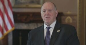 4/25: CBS Evening News – CBS News