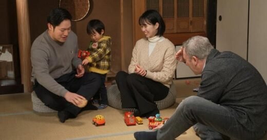 Japan’s population shrinking as marriage and birth rates plummet | 60 Minutes