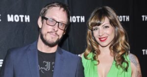 Police shoot best-selling author and wife of Weezer bassist, saying she pointed gun at officers