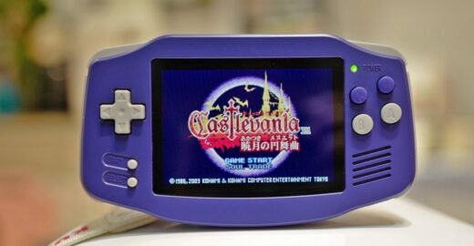 Game Boy clone maker Anbernic suspends all shipments to US