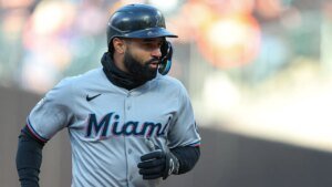 Marlins’ Derek Hill makes incredible catch against Mets