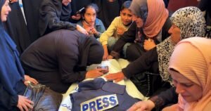 Family cries over body of Ahmed Mansour, journalist burned alive in Gaza