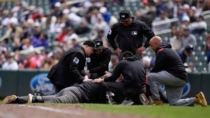 MLB news: Umpire hit in head with line drive in scary moment in Mets-Twins game