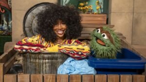SZA, Elmo Sing Gratitude Song on ‘Sesame Street’