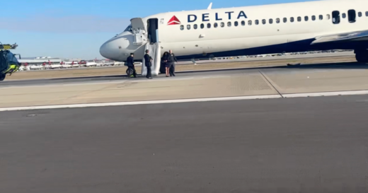 Delta flight that filled with smoke had “no oil visible” in right engine after emergency in Atlanta, NTSB report says