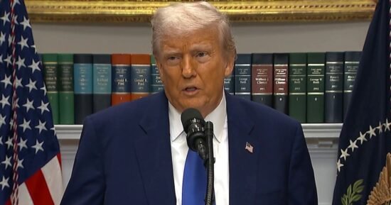 Trump arrives in Middle East as criticism grows over jet from Qatar