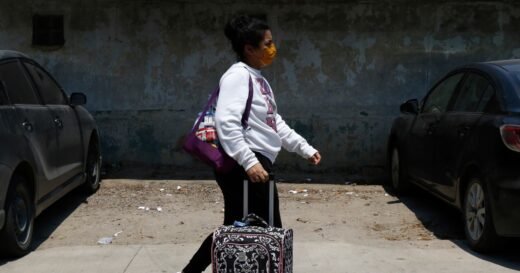 U.S. sends 68 migrants who self deported back to Honduras and Colombia in first voluntary deportation