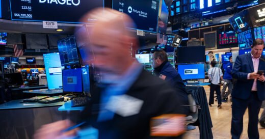 Family offices bet on the U.S. and stocks for 2025, UBS finds