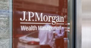 JPMorgan Chase is heading upmarket to woo America’s millionaires