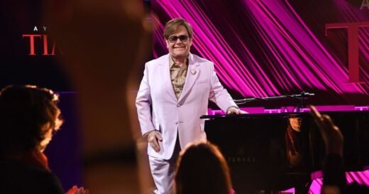 Elton John names ‘incredible’ gangster movie he loves | Films | Entertainment