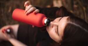 Doctor issues advice to anyone who uses water bottles