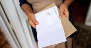 Resident finds note at door but says it’s not their problem