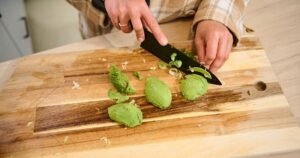 You’re cleaning chopping board wrong as TV star shares perfect method | UK | News