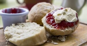 Brits ‘uncomfortable’ after American ‘solves’ British scone argument