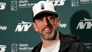 Aaron Rodgers biographer predicts quarterback will sign with Steelers