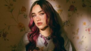 Ela Taubert Shares Details Behind Debut LP ‘Preguntas a Las 11:11’