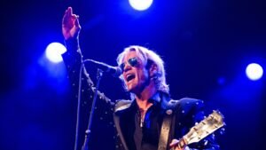 Guns N’ Roses Honor David Johansen With Live Debut of ‘Human Being’