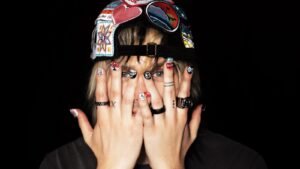 5SOS’ Michael Clifford Announces Debut Solo Album ‘Sidequest’