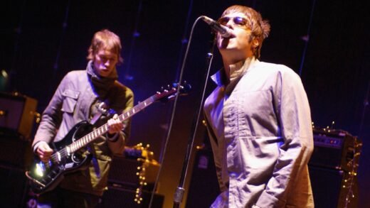 Oasis Tour Will Feature Reunion With Former Bassist Andy Bell