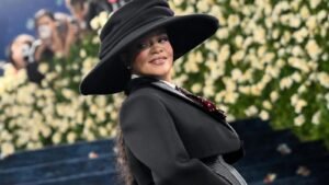 Rihanna Releasing New Song for ‘Smurfs’ Movie Soundtrack