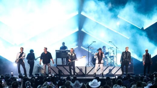 Backstreet Boys, Rascal Flatts Close 2025 ACM Awards With Medley