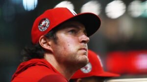 Trevor Bauer questions MLB after Pete Rose reinstatement