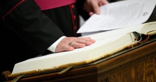 At 2025 papal conclave, some contentious issues await the new pope