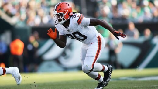 Browns LB Devin Bush arrested, charged after altercation with girlfriend