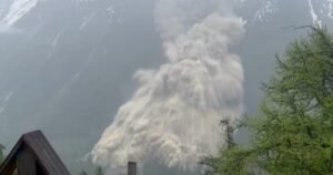 Glacier collapse partially buries Swiss town