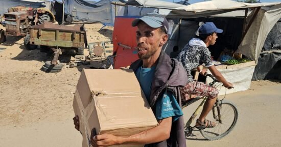Controversial new U.S. and Israel-backed Gaza aid effort gets off to a slow, tumultuous start