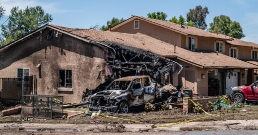 Questions surround San Diego plane crash that left at least 4 dead, several others injured