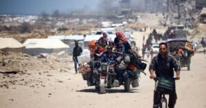 Aid trucks going into Gaza are a “drop in the bucket as to what’s needed,” WFP director says