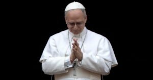 Catholics across U.S. celebrate first Sunday mass under American pope