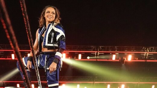 WWE’s Zoey Stark suffers knee injury during match