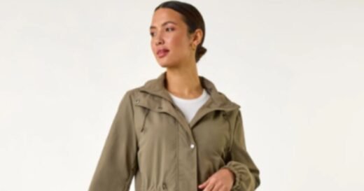 Roman fans snap up lightweight waterproof jacket for summer showers