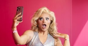 Kitty Scott-Claus shares top tips for the perfect dating profile pic