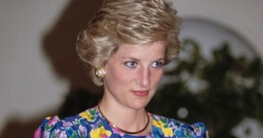 Princess Diana’s most ‘iconic’ dress sells for over £370,000 | Royal | News