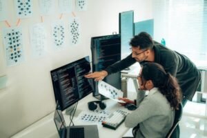 Nondegree Credentials Yield Mixed Outcomes