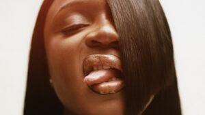 Amaarae Details New Album ‘Black Star,’ Sabrina Carpenter Tour, More