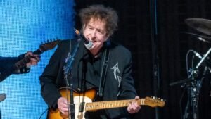 Bob Dylan to Release Art Book ‘Point Blank (Quick Studies)’ This Fall