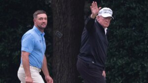 White House South Lawn gets turned into Par 3 course