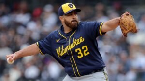 Brewers honor Civale’s trade request by sending him to struggling White Sox