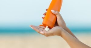 Consumer Reports finds best sunscreens to protect your skin: “There’s no sunscreen season”
