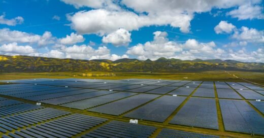California added record clean energy — can it keep it up?