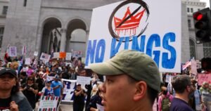 “No Kings” protests draw crowds in cities across U.S.