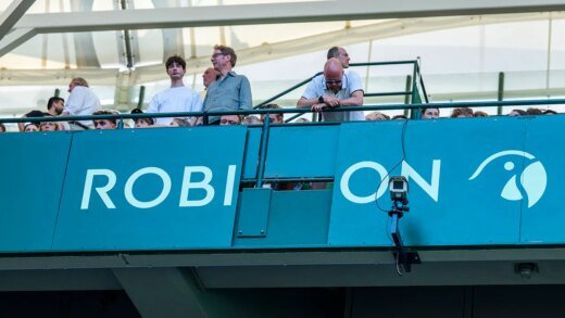 Alexander Zverev rushes to fan’s aid after freak accident at German tournament