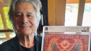 Steve Perry Auctioning Personal Items to Benefit Wildfire Victims